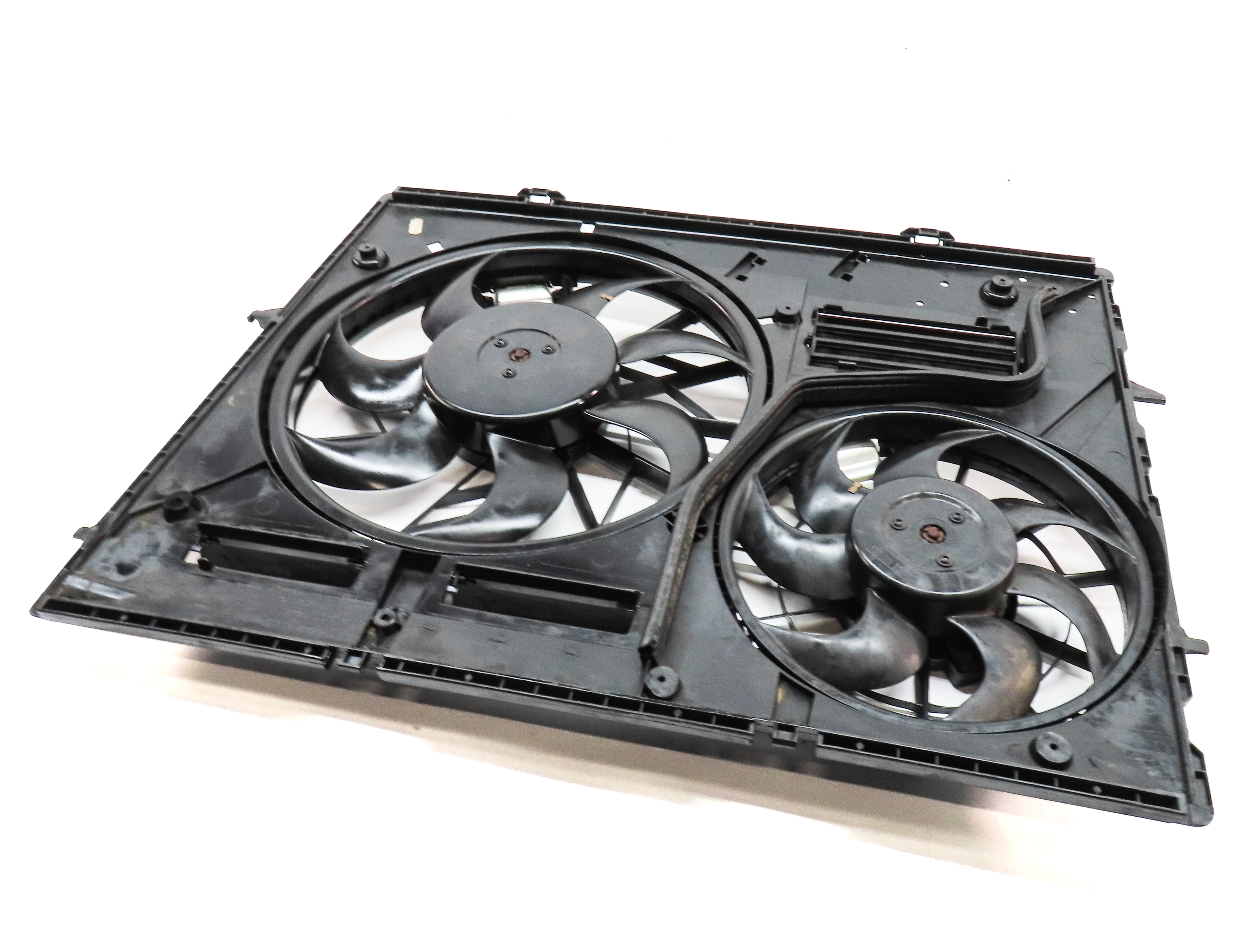 11-15 AUDI Q7 (4L) 3.0L ENGINE RADIATOR COOLING FAN (FOR MODELS w/ HITCH OPTION) — exact item pictured